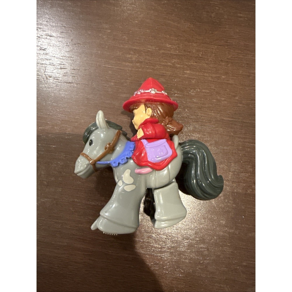 FIsher Price Little People Evie Klip Klop Horse Mike the Knight Series Red Hat - Picture 2 of 8